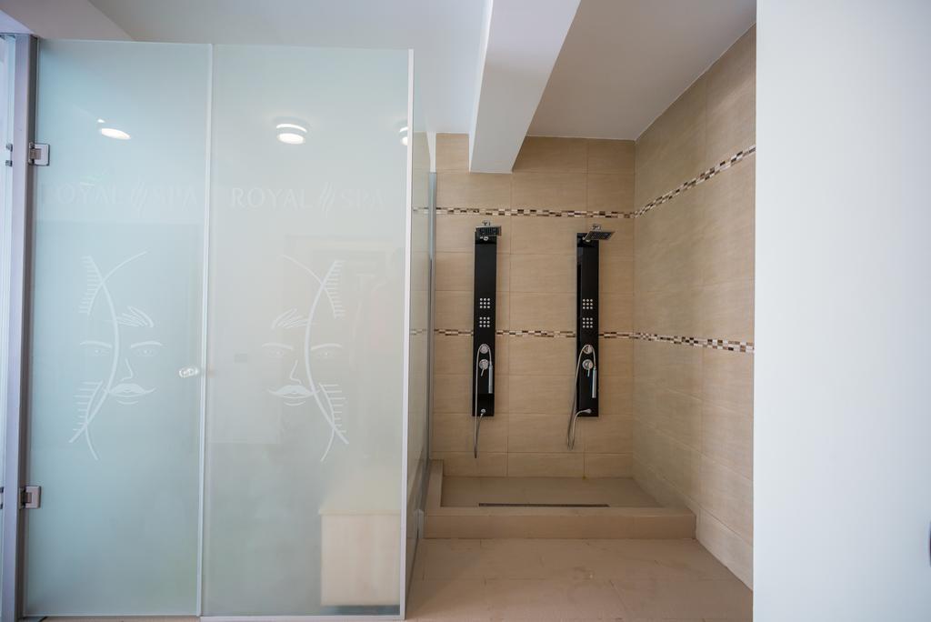 Pensiunea Royal Spa Piatra Neamţ Exterior foto