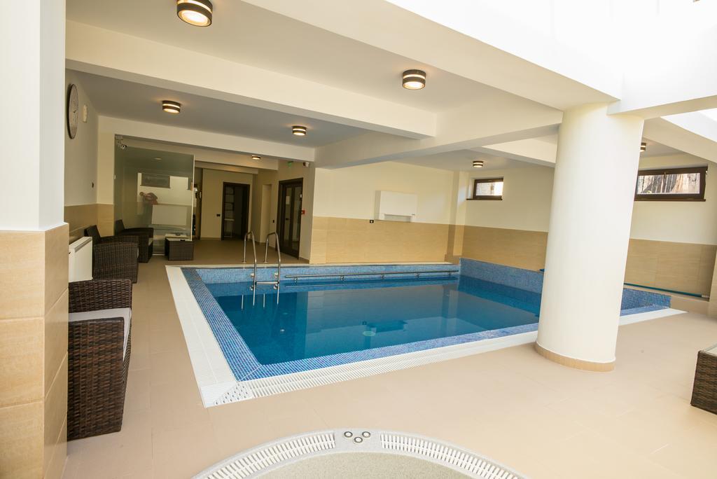 Pensiunea Royal Spa Piatra Neamţ Exterior foto